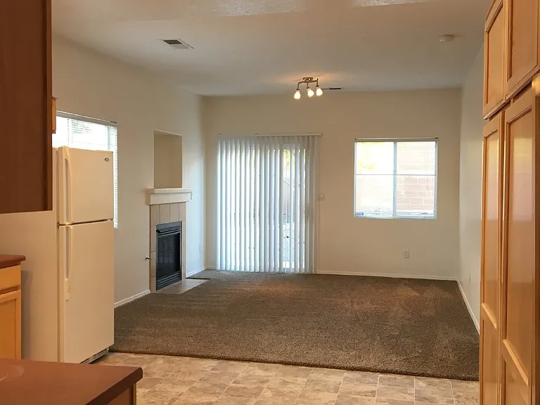 5519 Fence Lake Dr NE — Photo 5