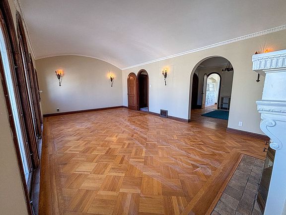 4th image of 1427-1429 Taraval St #1427