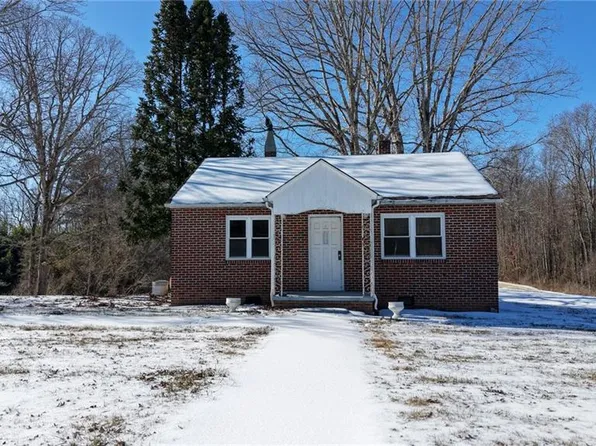 1676 Clingman Rd, Ronda, NC 28670
