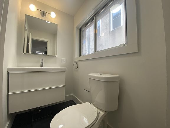 5th image of 321 S 12th St #Street2f