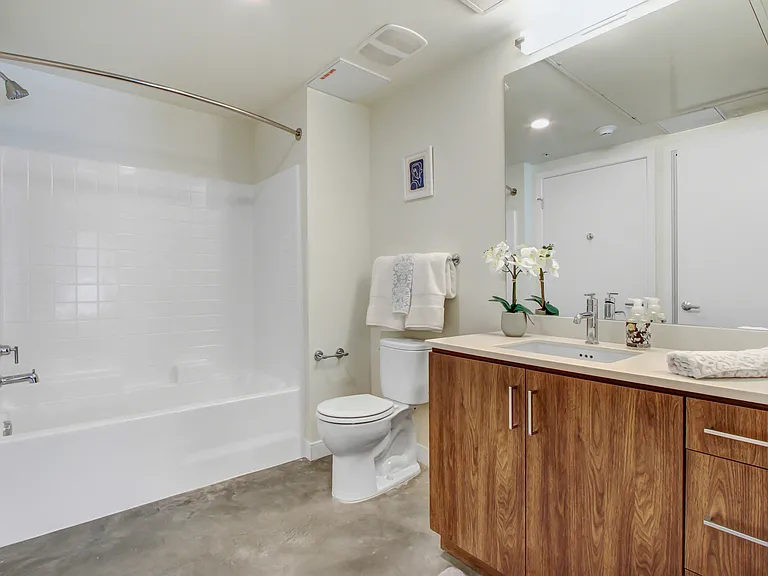 Watermark Apartments — Photo 64