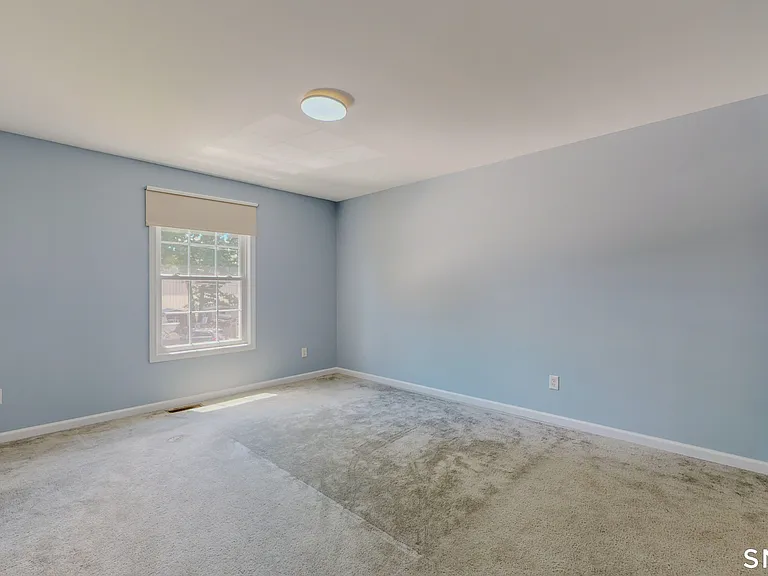 16 Jameson St — Photo 18