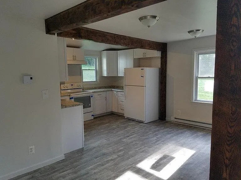 270 Wellington Rd — Photo 13