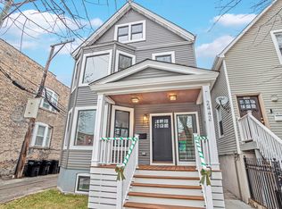 2442 W Winnemac Ave, Chicago, IL 60625