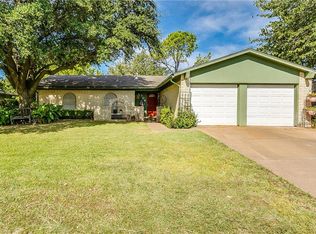 304 Wilson St, Crowley, TX 76036