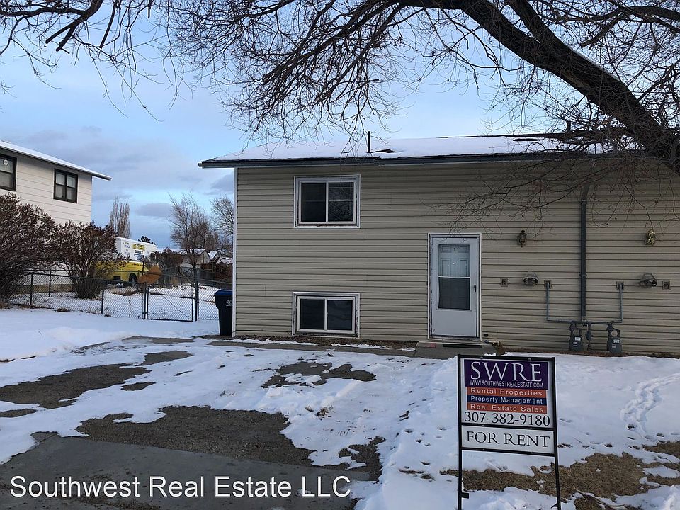 1st image of 715 Windriver Dr APT A