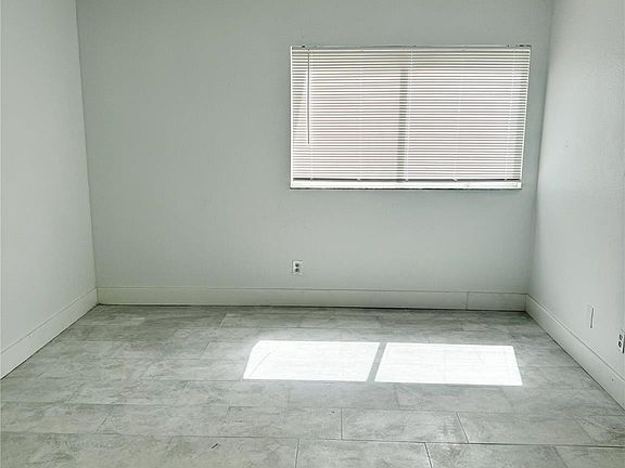 5th image of 12760 Vista Isles Drive #712