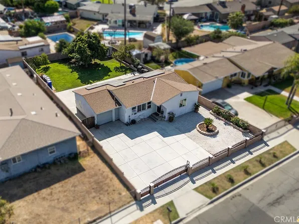 9497 Catawba Ave, Fontana, CA 92335