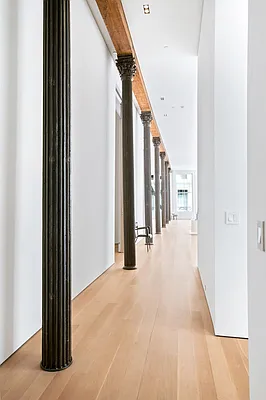 Sold by Compass | media 21