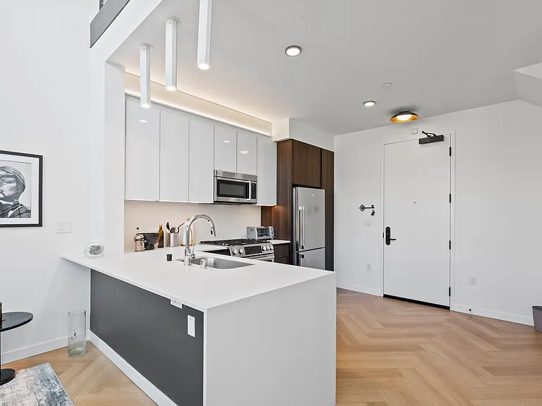TALA Residences at Gillis House — Photo 47