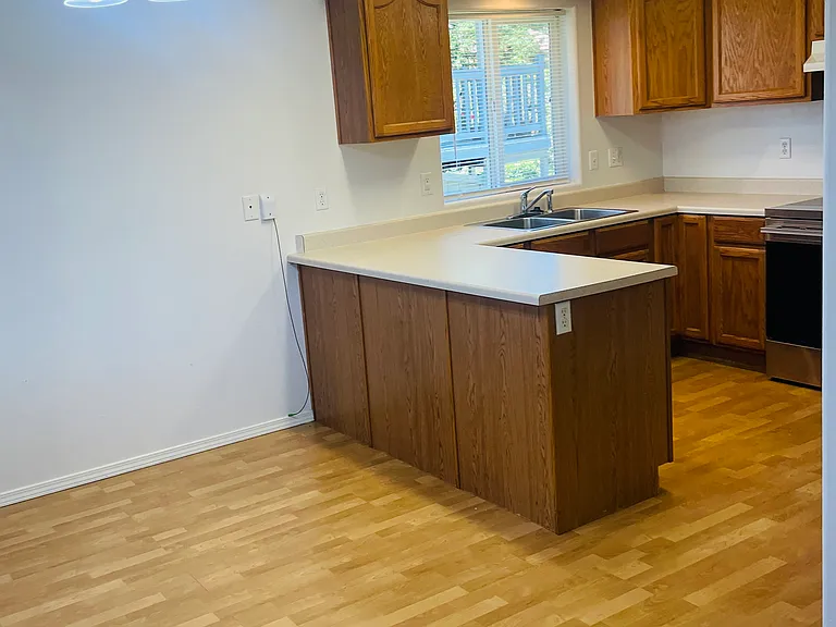 602 Easy St #A — Photo 2