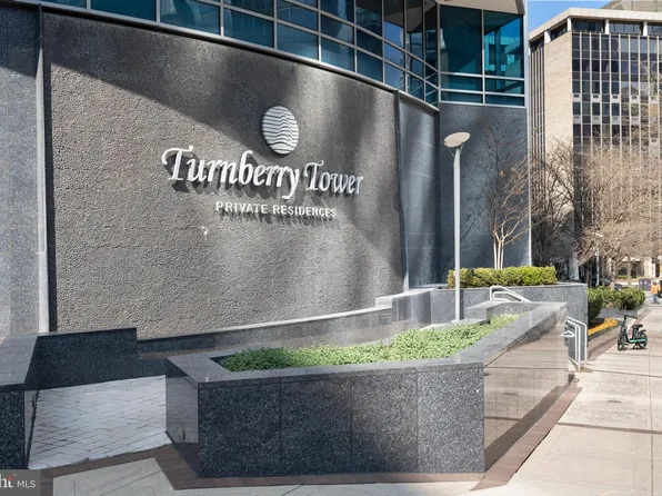 1881 N Nash St Unit 705, Arlington, VA 22209