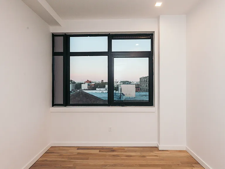 44 Kent St #316 — Photo 5
