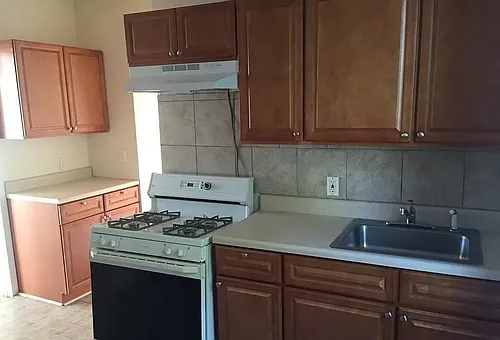 32 Beech St #6D Photo 1