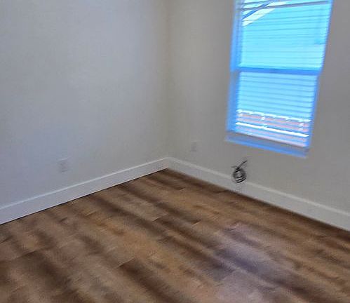 5th image of 605 14th St #609