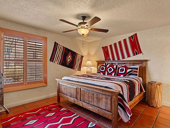 Primary Bedroom with 1 Queen Bed