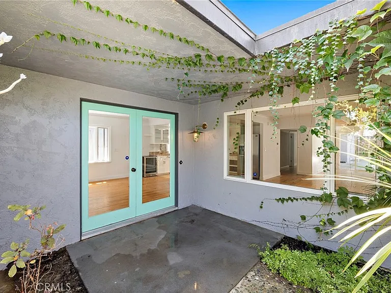 273 Cecil Pl — Photo 3