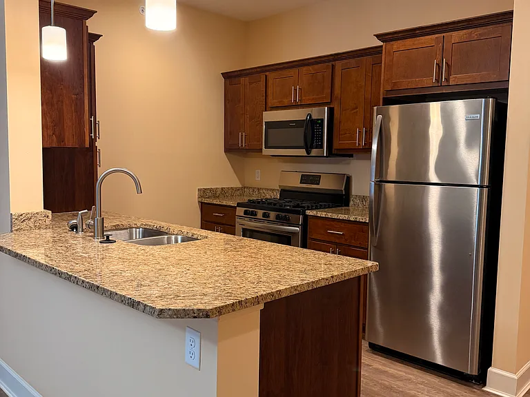 Dockside Village Apartments — Photo 64