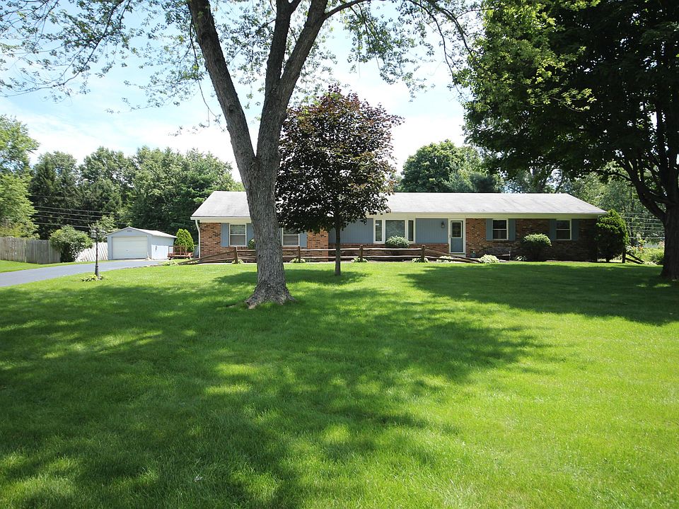 1st image of 13884 Cobblestone Ln