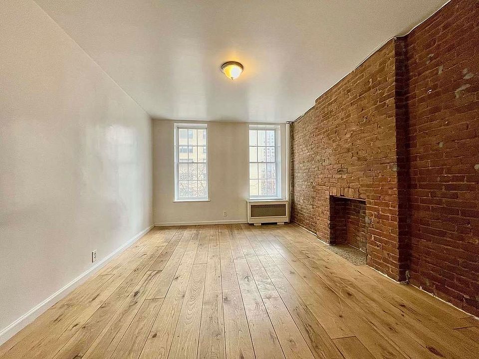 1st image of 396 3rd Ave APT 3S