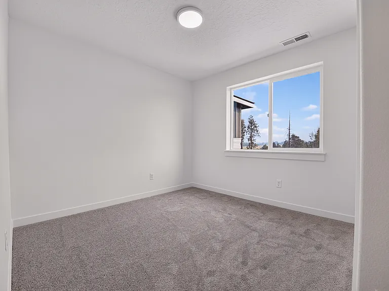21444 Livingston Dr — Photo 25