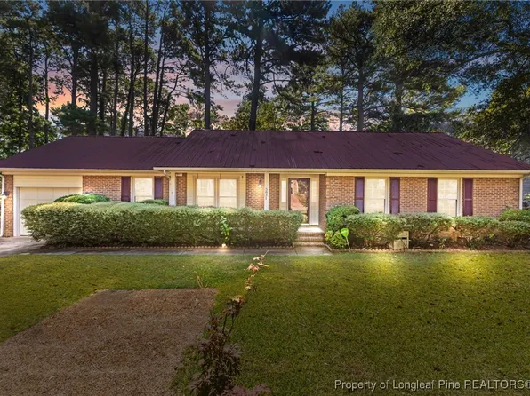 5831 Pettigrew Dr, Fayetteville, NC 28314