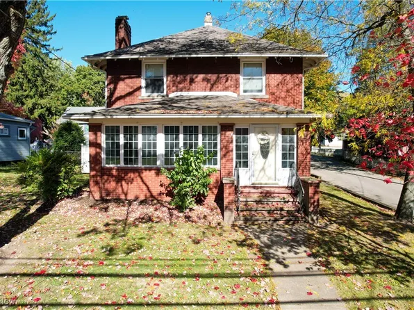 3771 Edison St NW, Uniontown, OH 44685