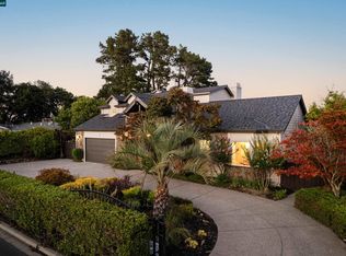 78 Scenic Dr, Orinda, CA 94563
