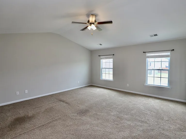 3680 Moseley Dr — Photo 33