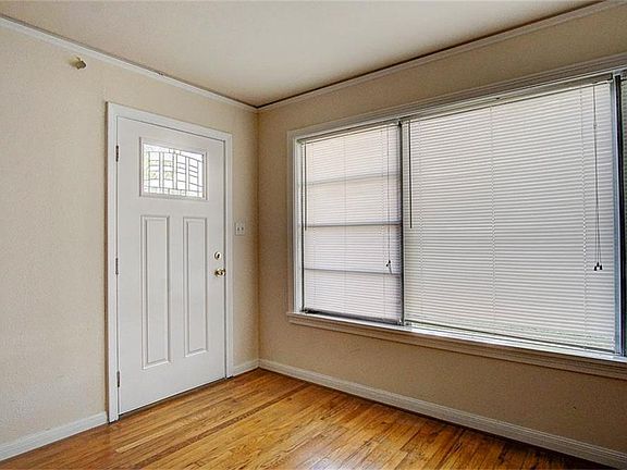 2nd image of 1927 Avenue D