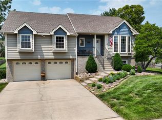 1416 NE 102nd Ter, Kansas City, MO 64155