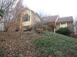 1st image of 2634 Woodmont Ln