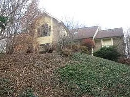2634 Woodmont Ln photo 1