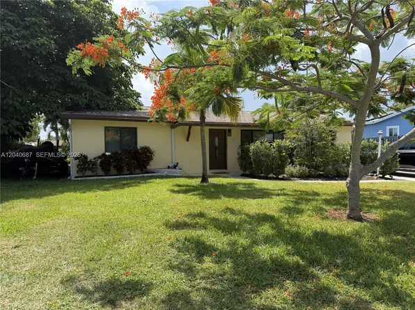 6839 Tradewind Way, Lake Worth, FL 33462