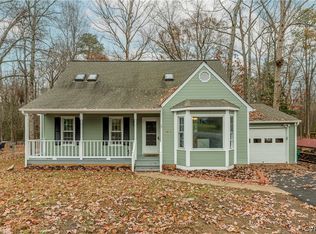 15615 Roland View Dr, Chester, VA 23831