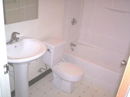 141 Willard St — Photo 5