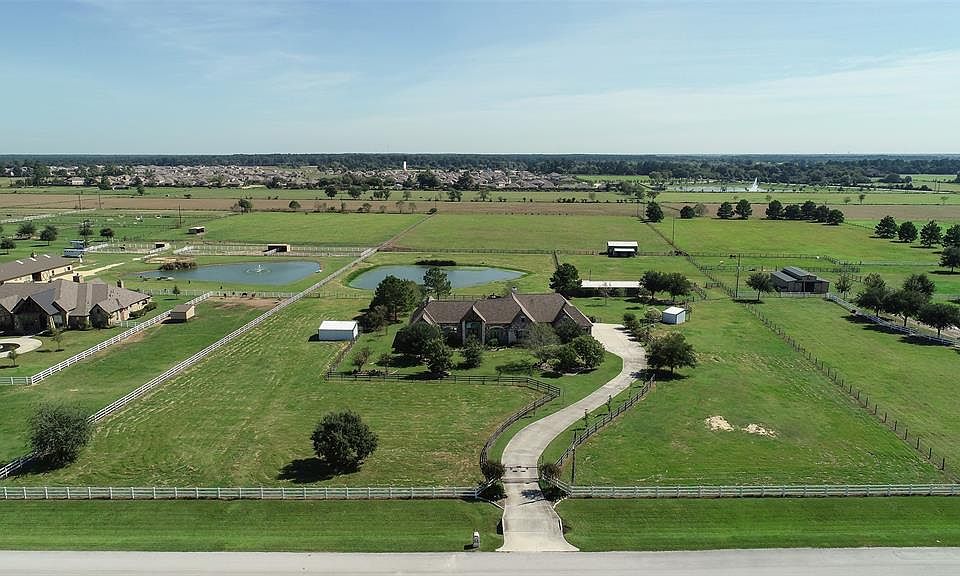 10 acre property in the gated community of Hunters Creek in Hockley TX. Fenced and cross fenced with private electric gate on the driveway.