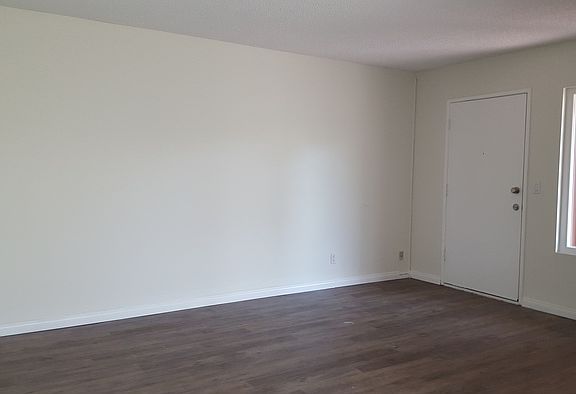 3rd image of 4531 Kansas St APT 6
