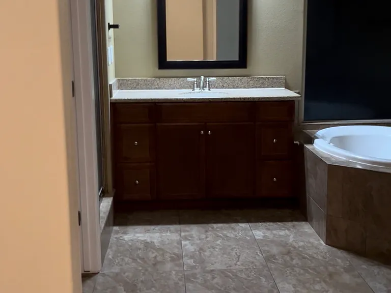 647 Ficklin Dr — Photo 7