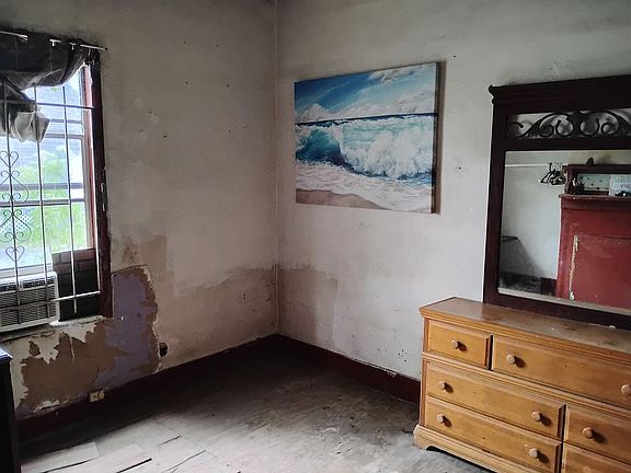 3rd image of 1425 Florida Ave