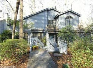 220 Forest Brook Dr, Winston Salem, NC 27106