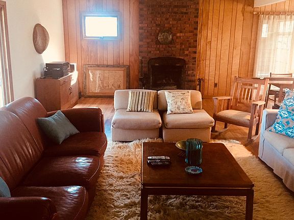 Living Room w/ Fireplace