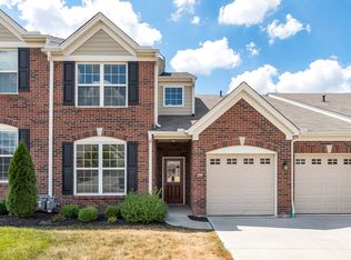 389 Turtle Creek Dr, Loveland, OH 45140