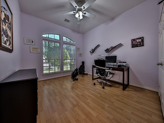 4th image of 2754 Prichard Ct