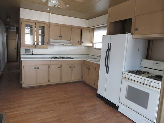 4th image of 4065 E University Dr Lot 355
