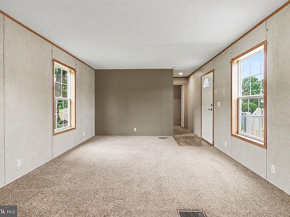 3rd image of 66 Kip Rd