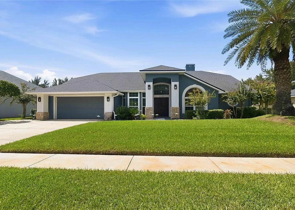 5232 Hammock Cir