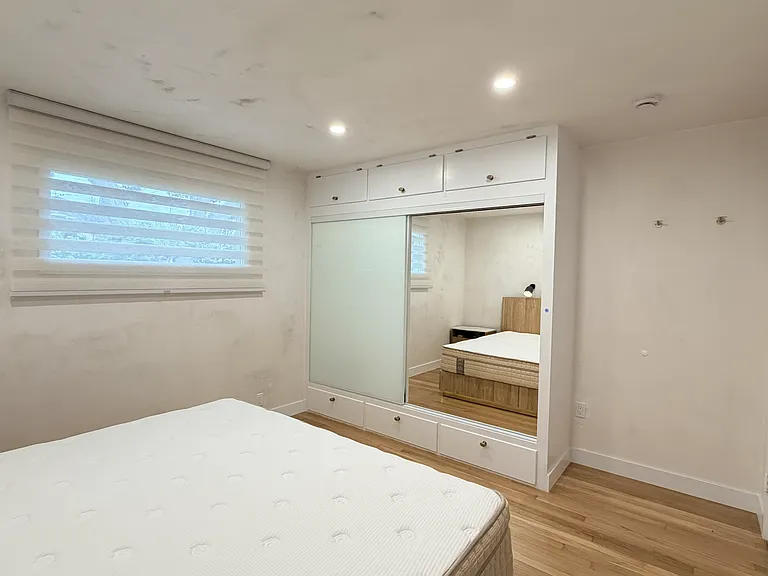 Closet_Bedroom 2