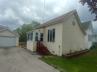 1226 Lafayette Ave, Bay City, MI 48708