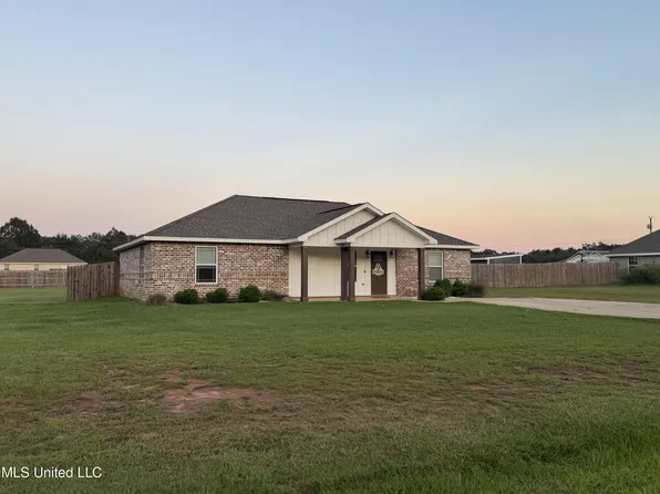 127 Trevor Ln, Lucedale, MS 39452